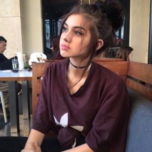 Meet your Posher, Maria